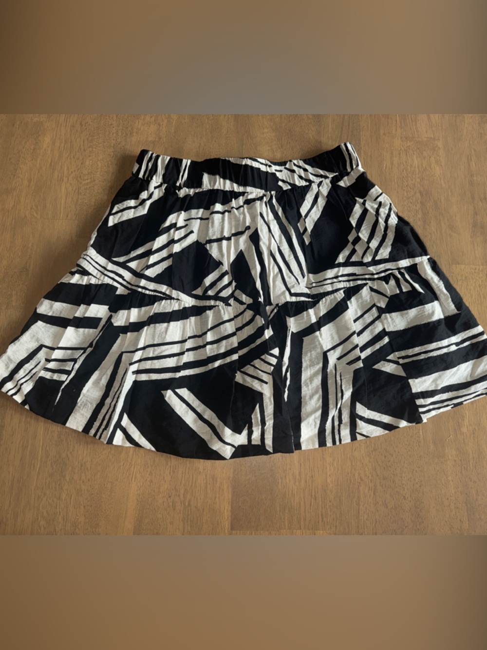 Banana Republic Black and White Graphic Circle Skirt